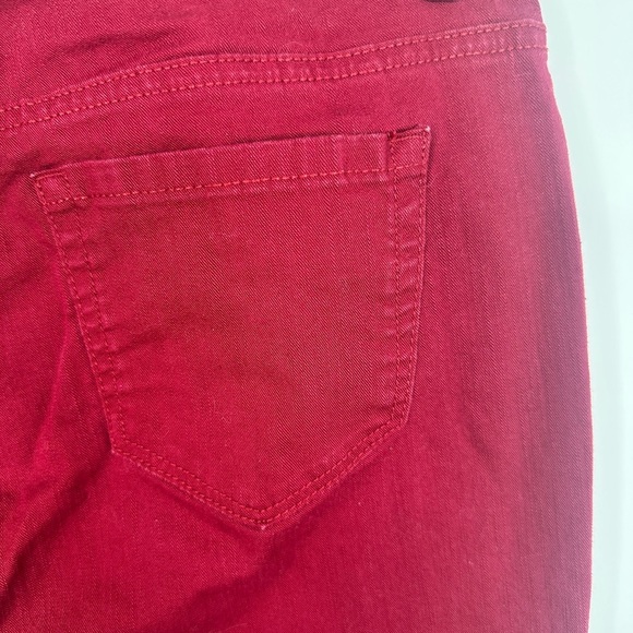 Bandolino Red Samantha Mid-Rise Straight Leg Jeans Size 14 - Picture 10 of 13